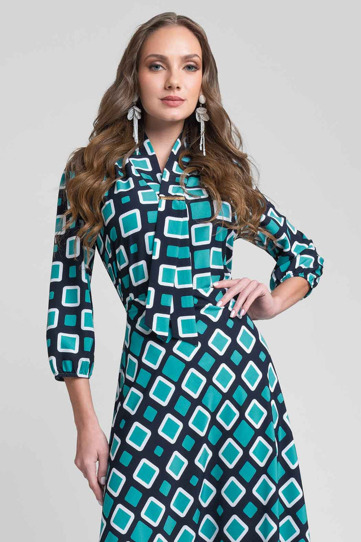 Blusa Estampada Con Corbatin