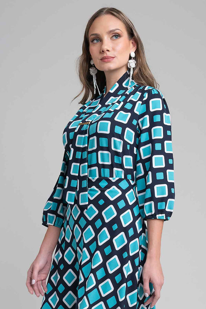 Blusa Estampada Con Corbatin