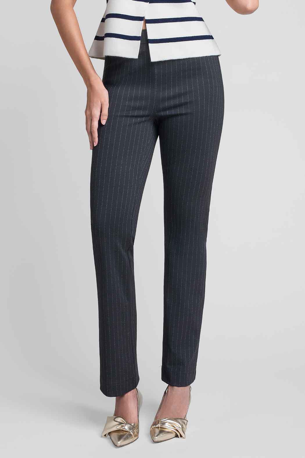 Pantalon Corte Recto Con Estampado De Lineas
