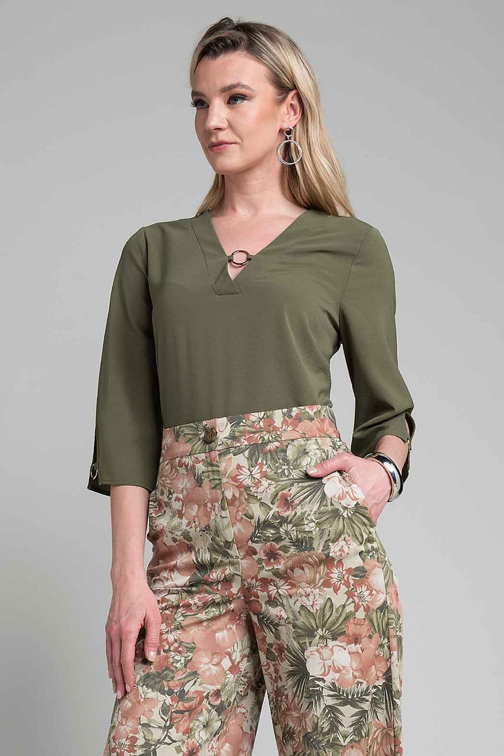 Blusa Con Manga 3/4 Y Cuello V
