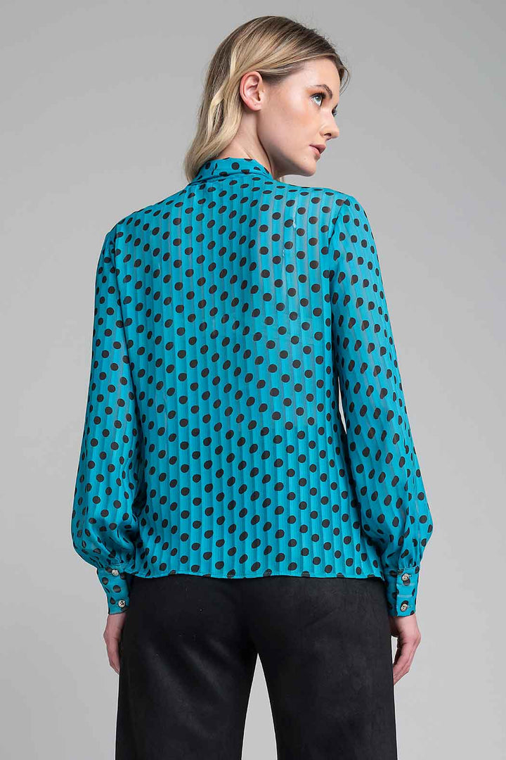 Blusa Con Corbatin Y Estampado De Lunares