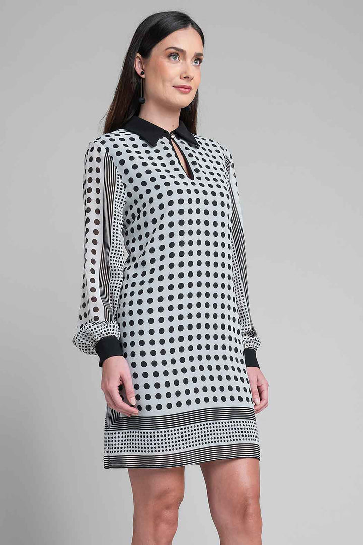 Vestido Con Cuello Camisero Y Estampado De Lunares