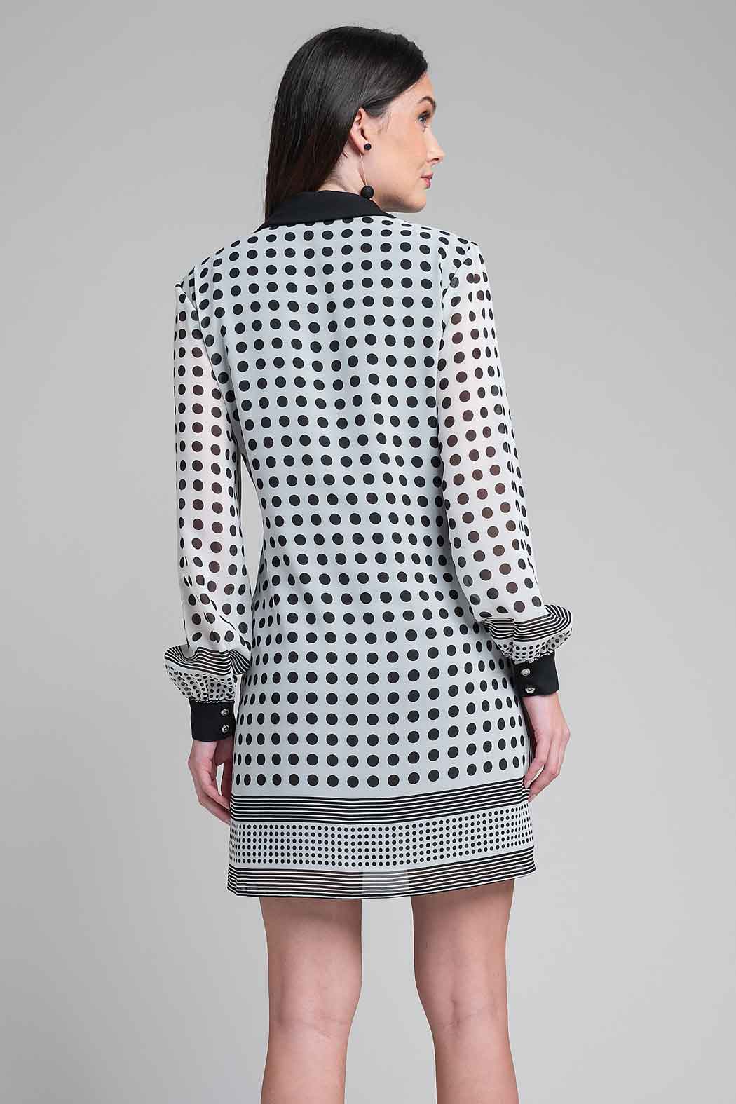 Vestido Con Cuello Camisero Y Estampado De Lunares