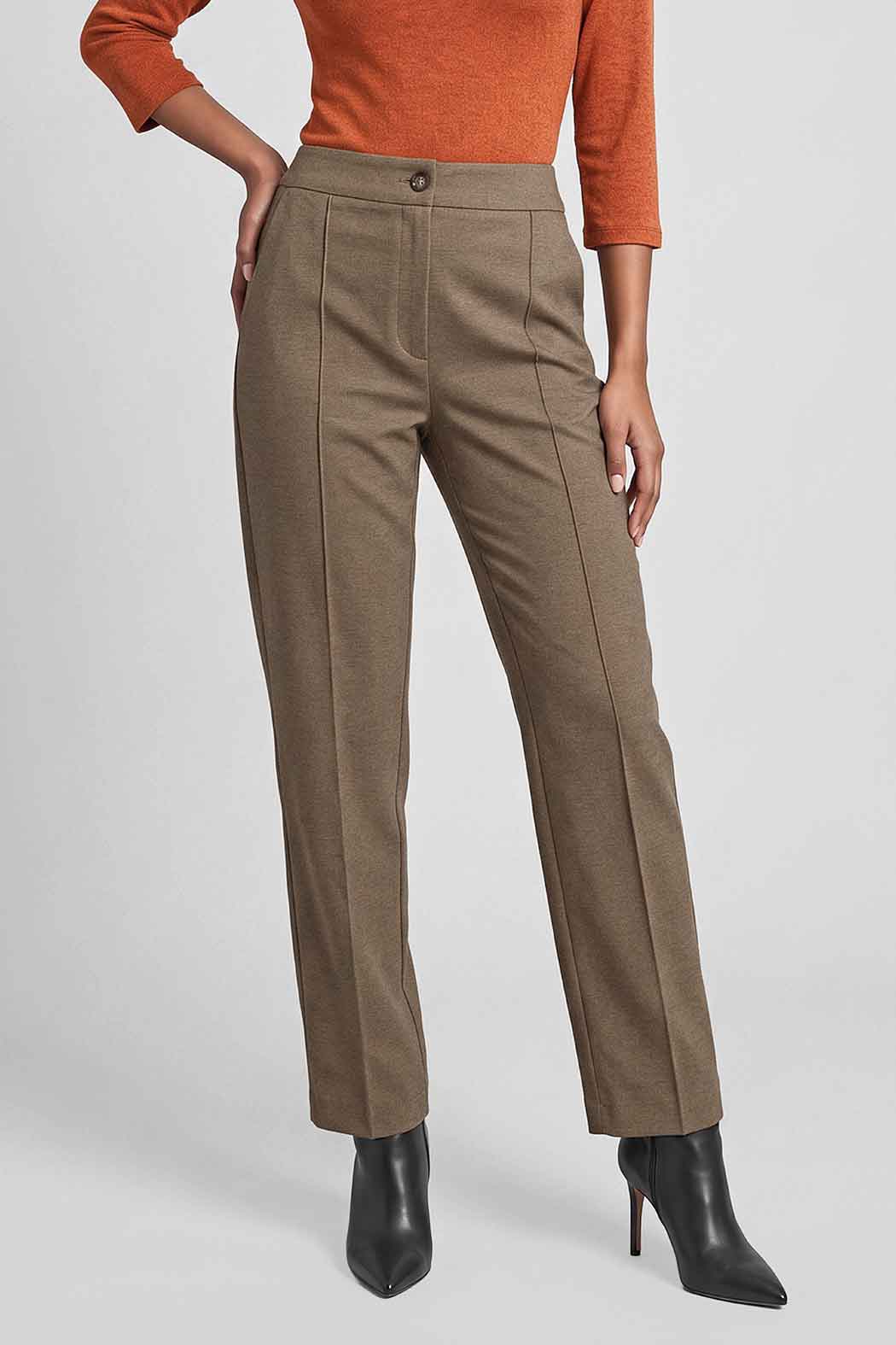 Pantalon Liso Corte Recto Con Bolsas