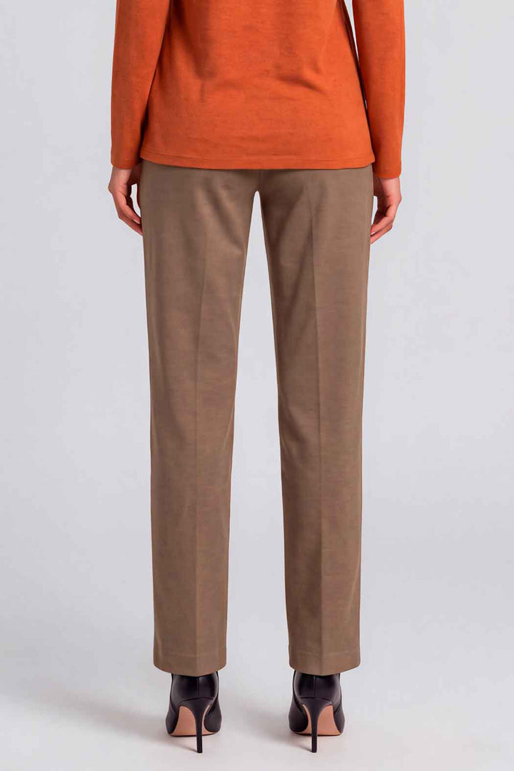 Pantalon Liso Corte Recto Con Bolsas