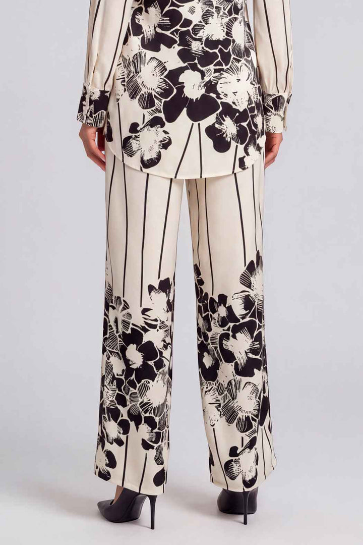 Pantalon Amplio Con Estampado Floral