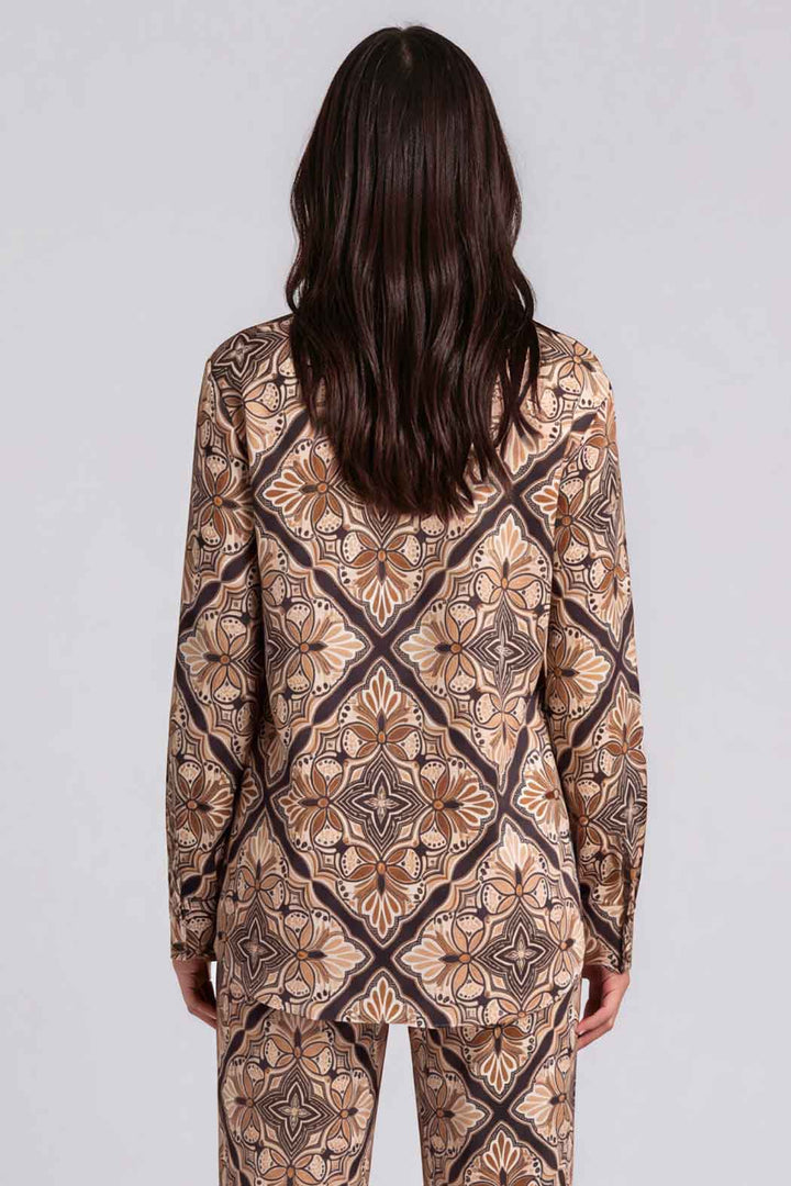 Blusa Camisera Con Estampado
