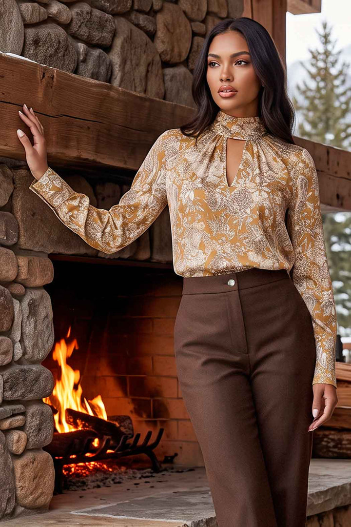 Blusa Estampada Con Abertura En Escote