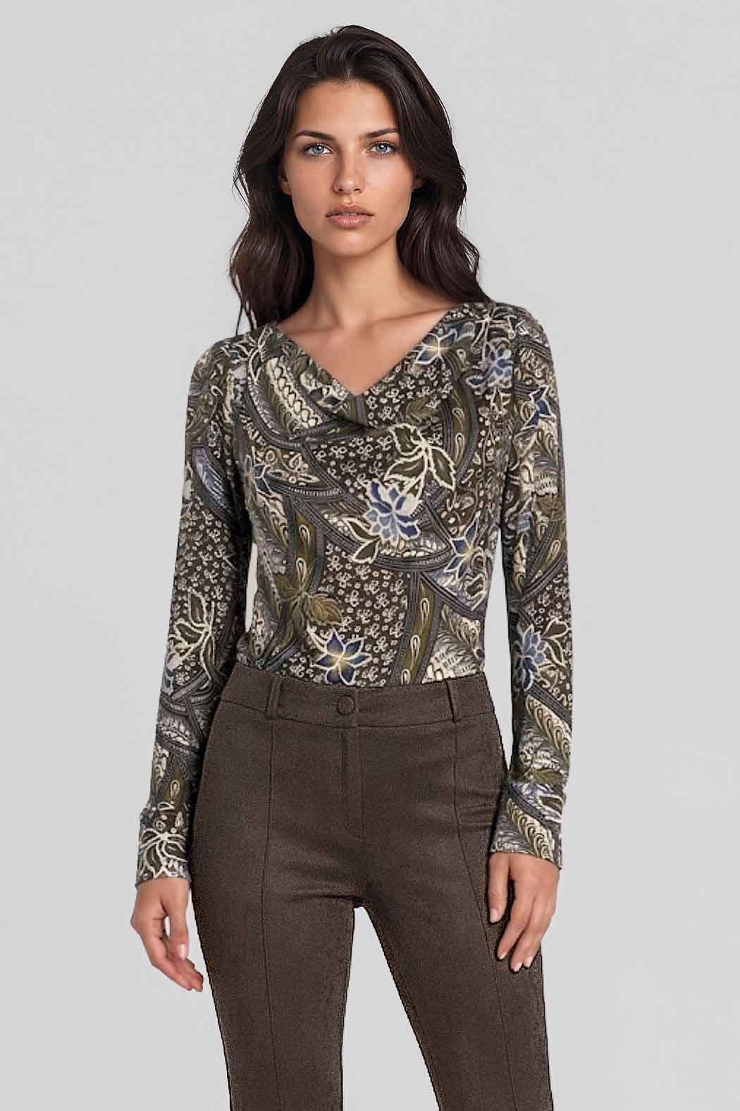 Blusa Estampada Con Manga Acampanada