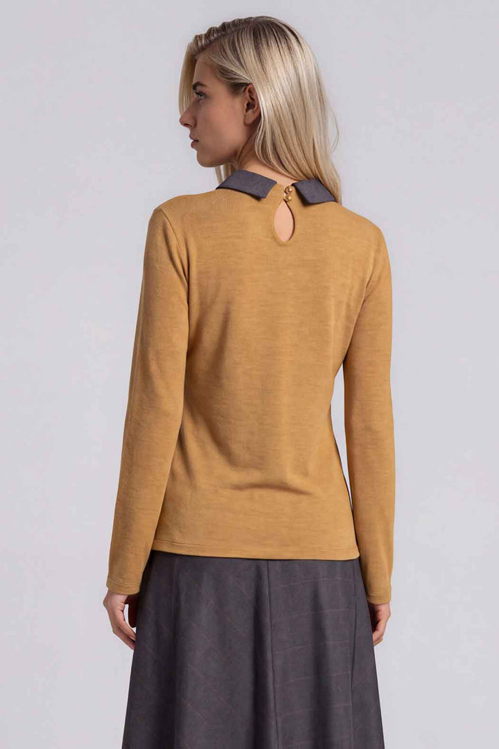 Blusa Manga Larga Con Cuello Desmontable