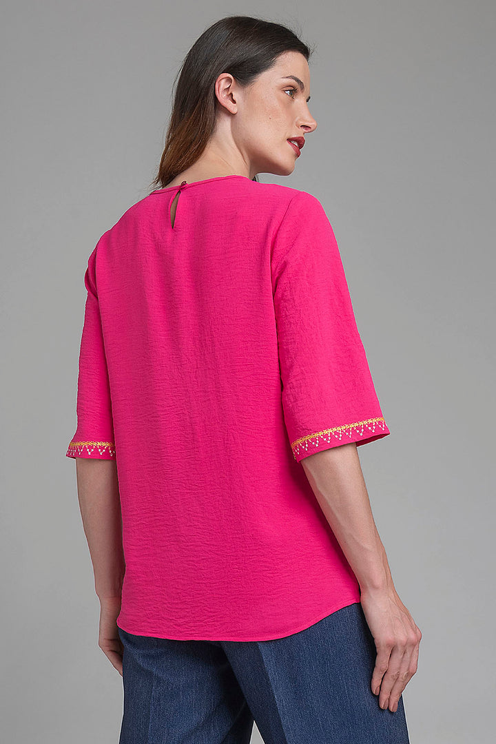 Blusa Con Manga 3/4 Y Detalles Bordados
