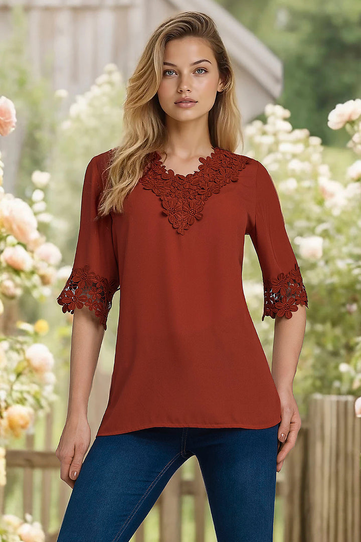 Blusa Con Manga 3/4 Y Flores Bordadas