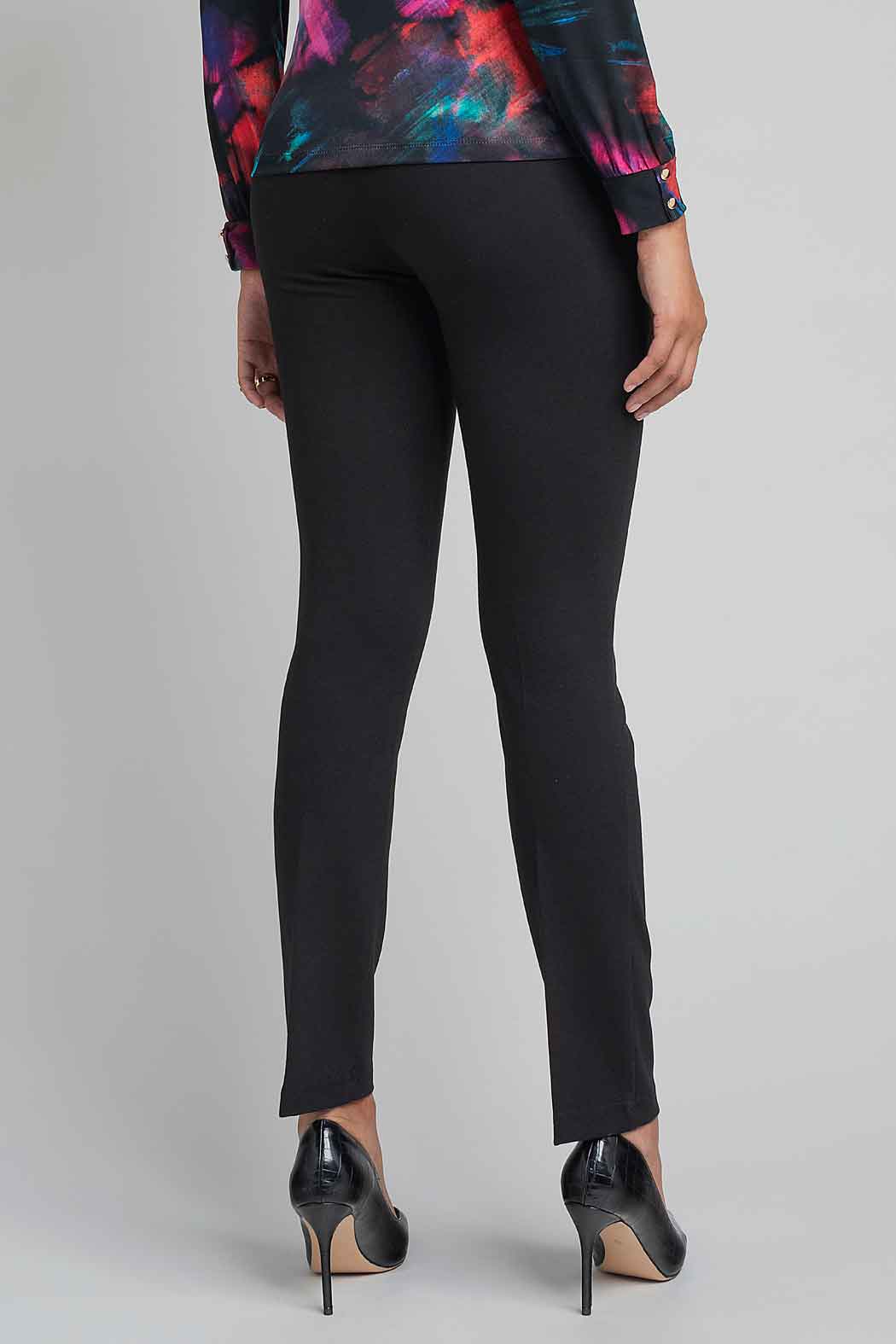Pantalon Corte Recto Con Cierre En Bolsas