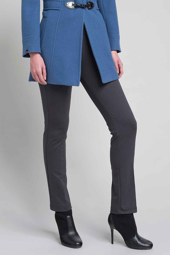 Pantalon Corte Recto Con Cierre En Bolsas