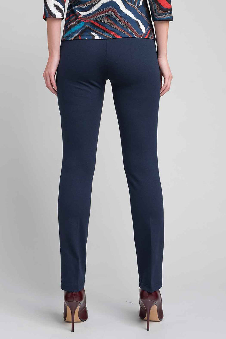 Pantalon Corte Recto Con Cierre En Bolsas