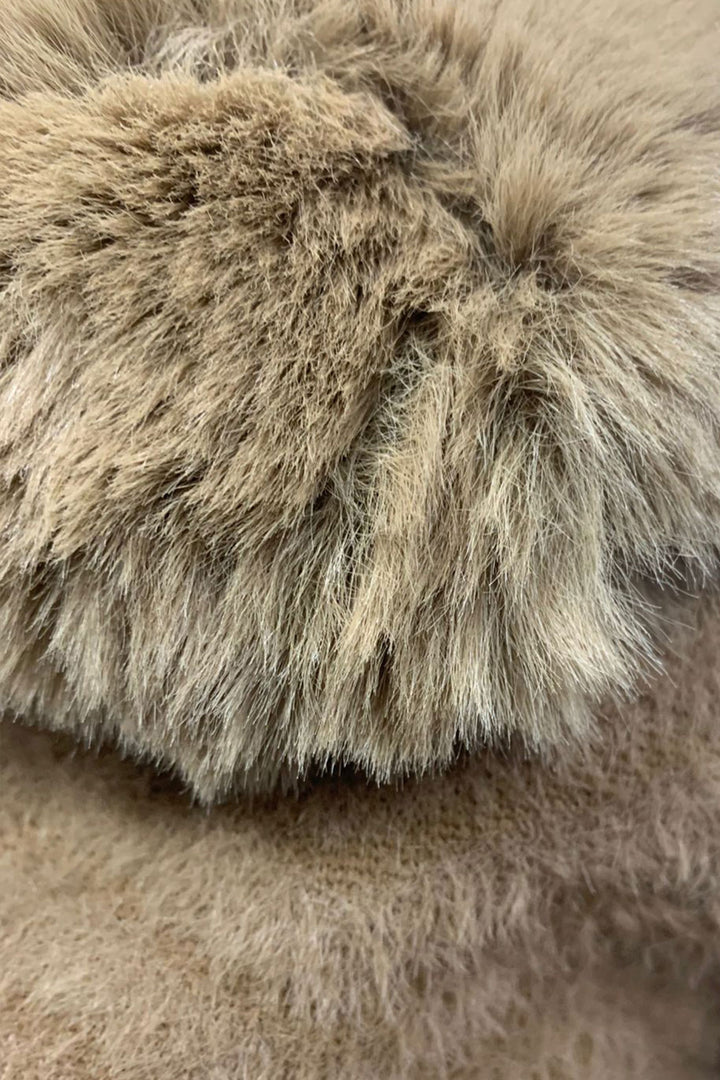 Sueter Con Cuello De Peluche