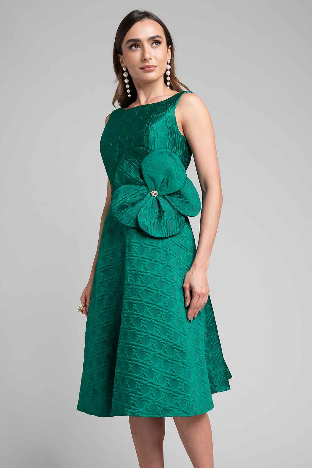 Vestido Midi Con Detalle De Flor En Cintura