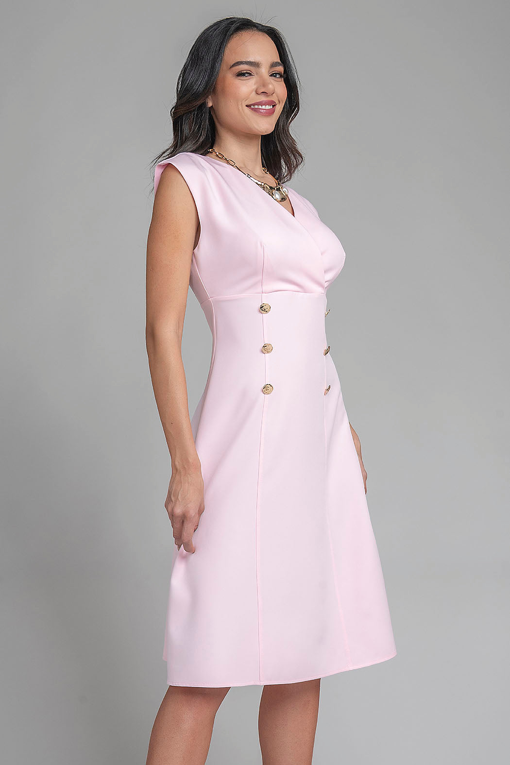 Vestido Liso Con Escote En V Y Botones Al Frente