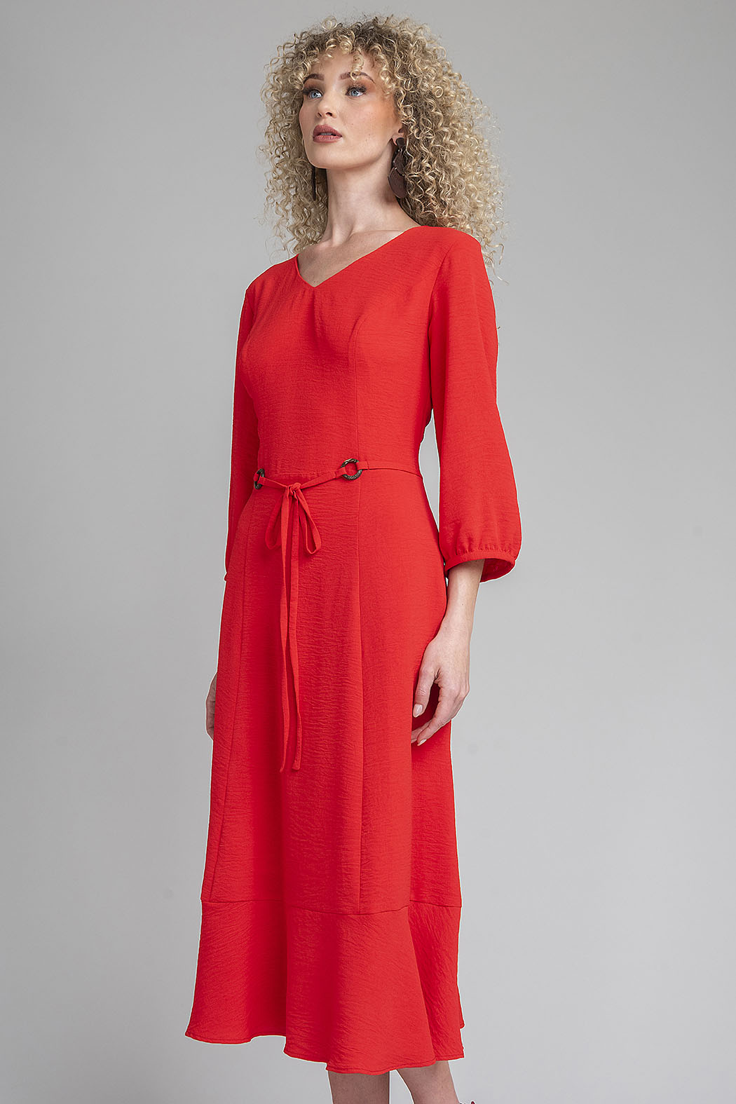 Vestido Largo Liso Con Detalle De Cinturon