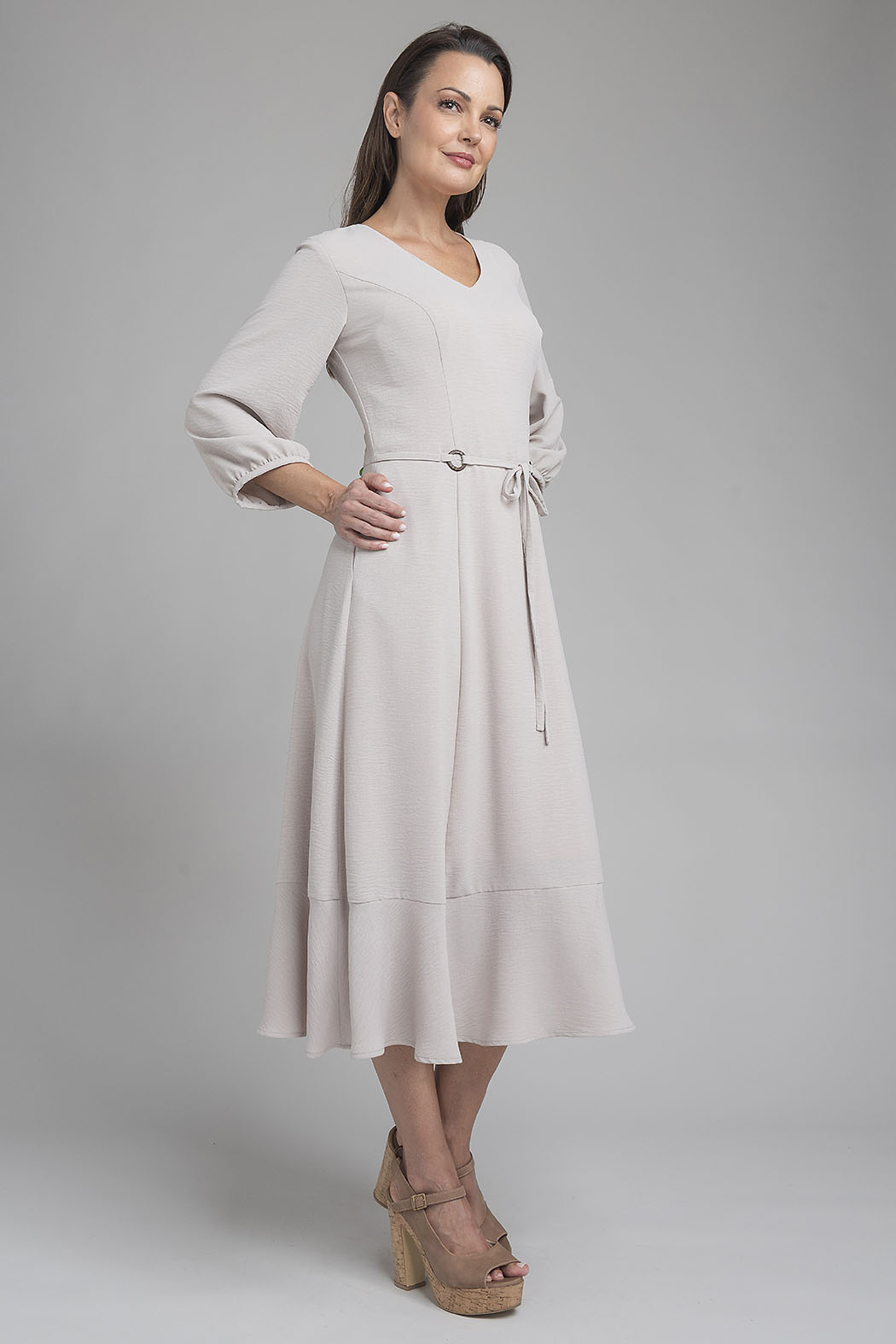 Vestido Largo Liso Con Detalle De Cinturon