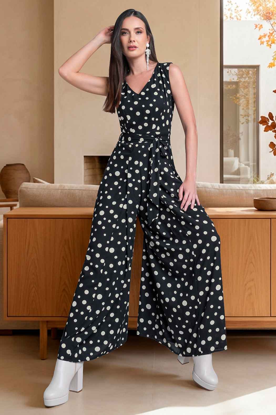 Jumpsuit Con Estampado De Lunares Y Escote En V