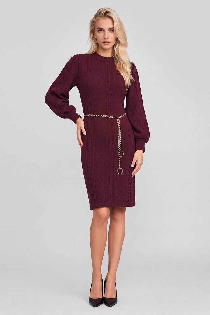 Vestido De Punto Con Cinturon De Cadena