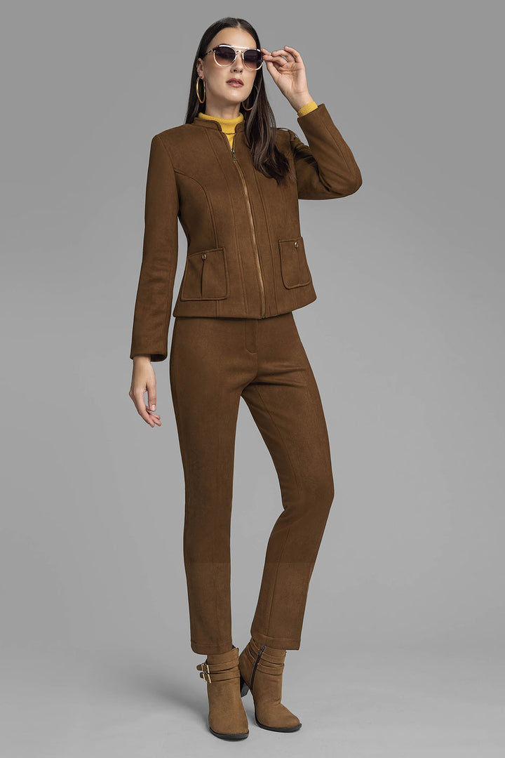 Conjunto De Pantalon Corte Recto Con Saco De Gamusa