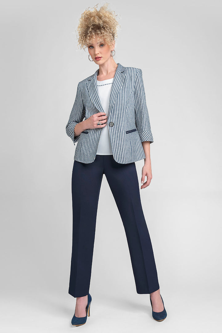 Conjunto De Pantalon Liso Con Blusa Y Saco De Rayas