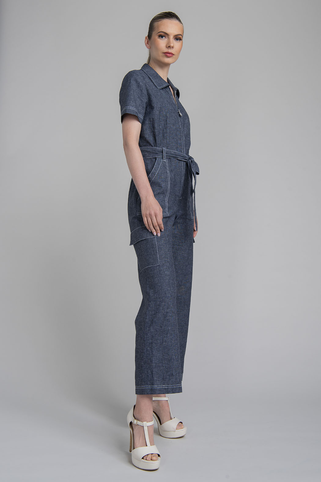 Jumpsuit De Mezclilla Con Manga Corta Y Jareta En Cintura