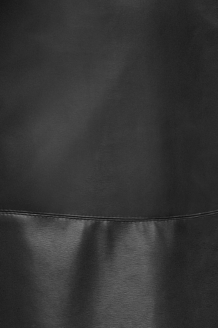 Vestido Sin Mangas De Piel En Falda Con Cinturon