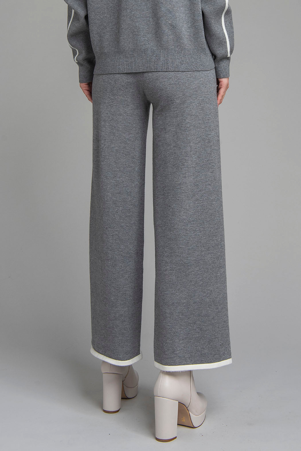 Pantalon De Punto Corte Recto