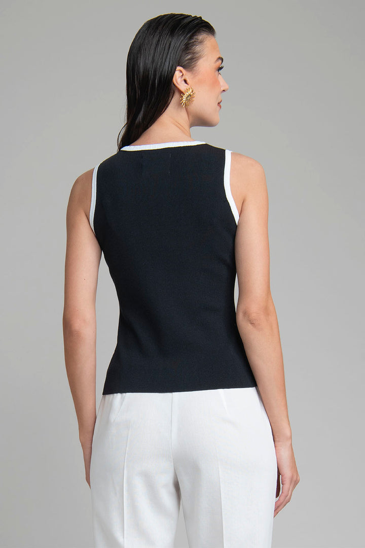 Blusa De Punto Sin Mangas Y Botones De Sol