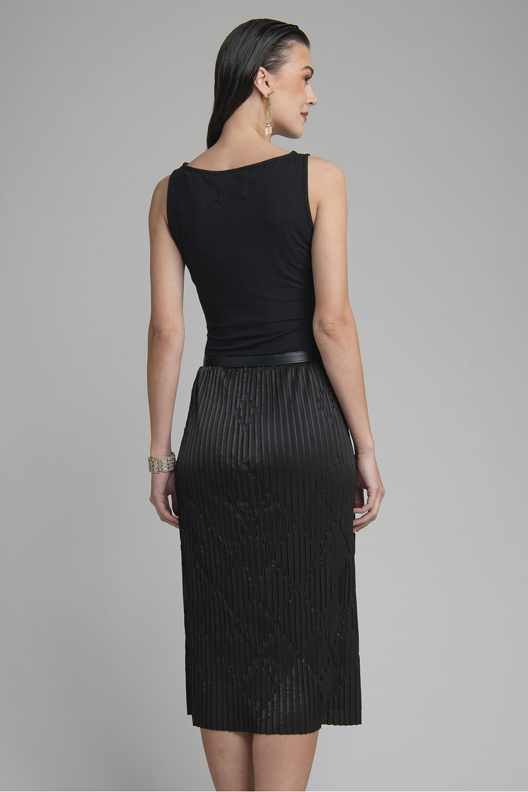 Vestido Sin Mangas Con Falda Tableada