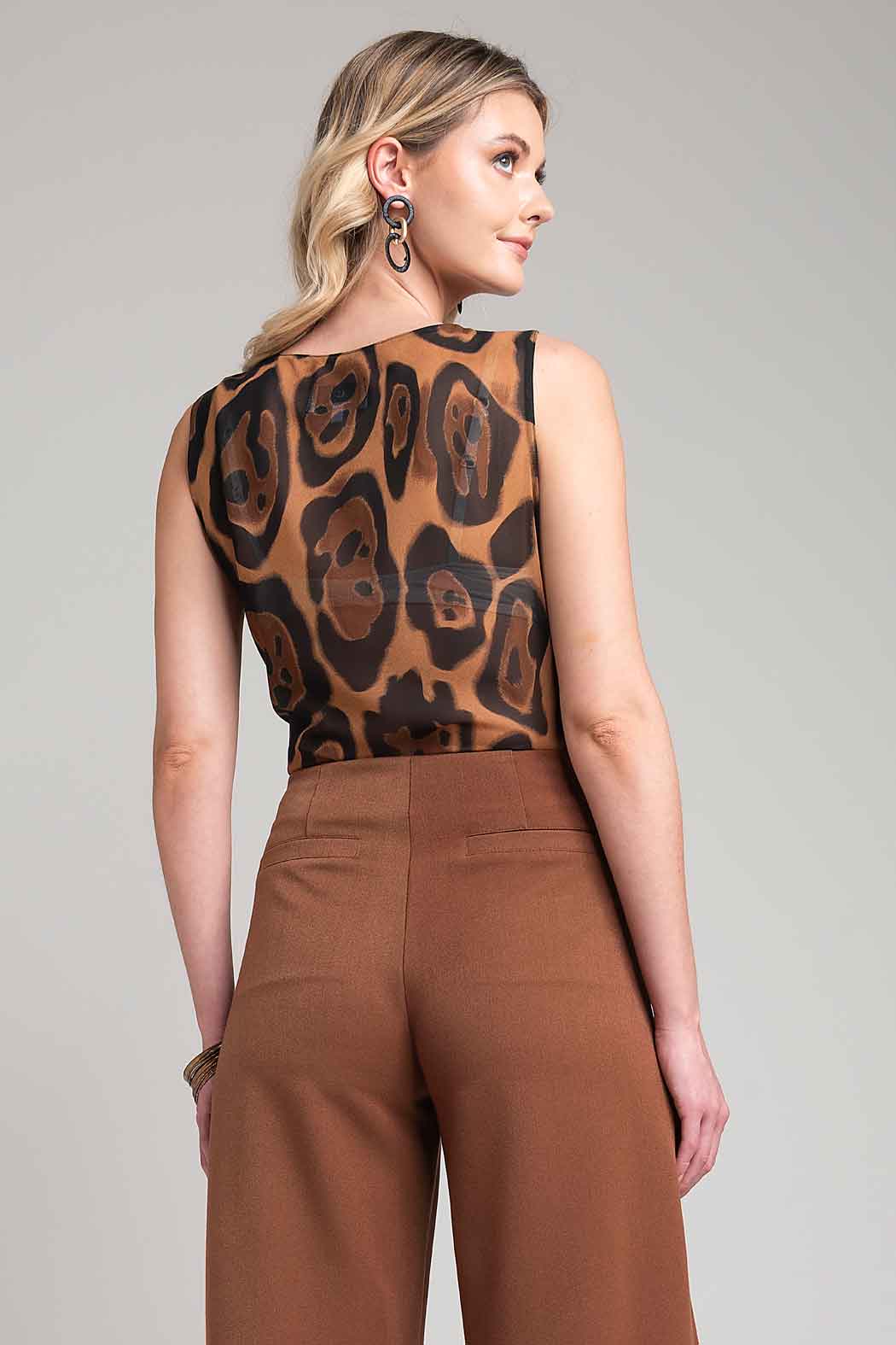 Blusa Sin Mangas Con Estampado Animal Print