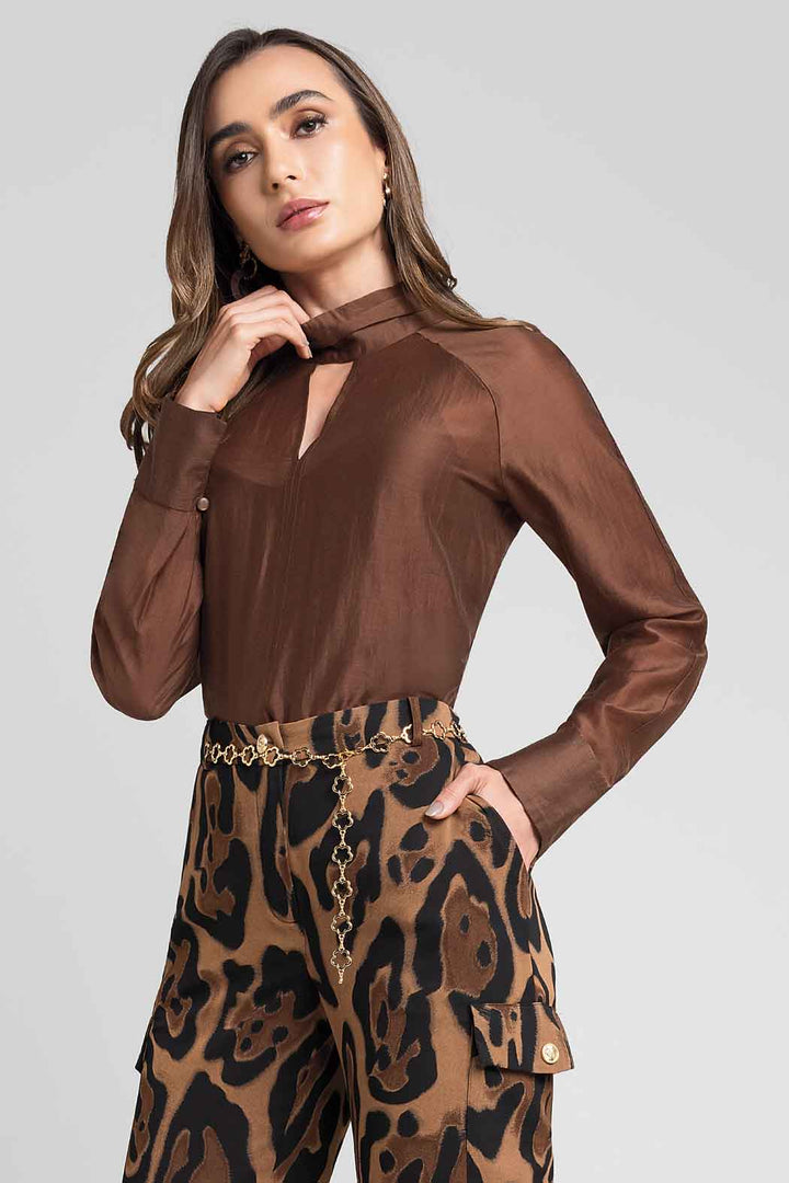Blusa Lisa Con Nudo En Cuello