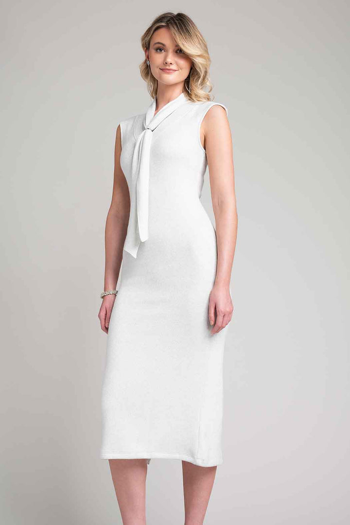 Vestido Sin Mangas Con Corbatin
