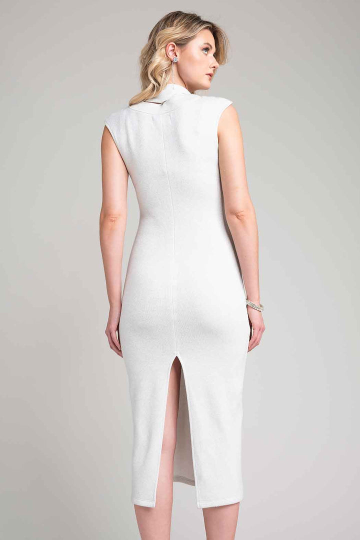 Vestido Sin Mangas Con Corbatin