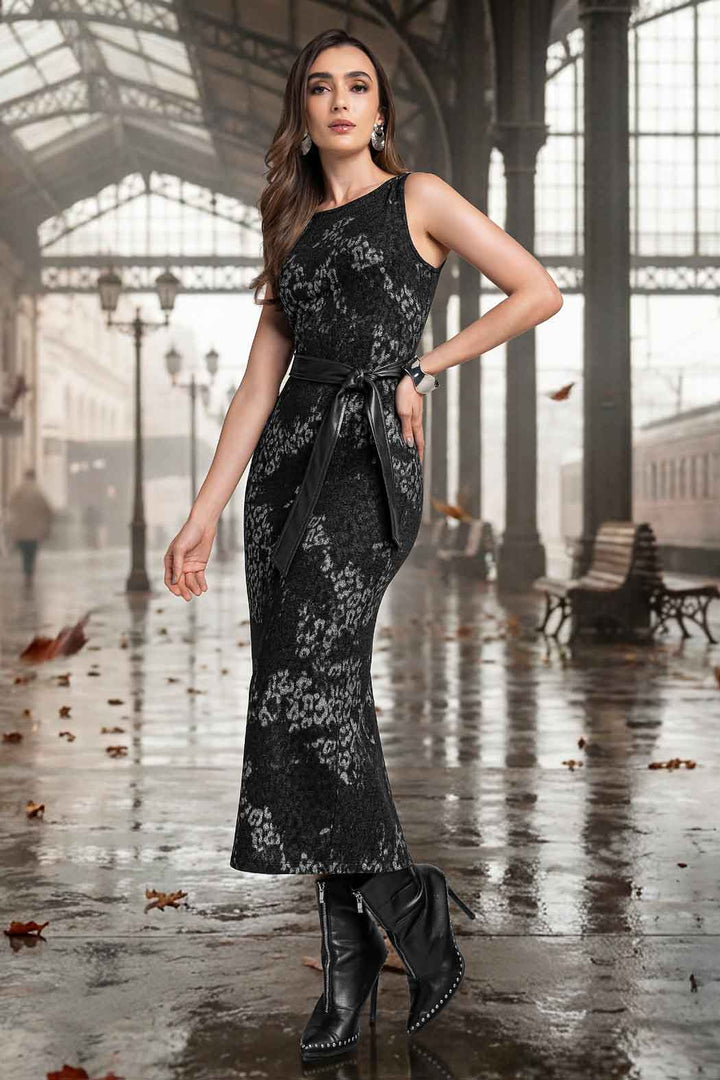Vestido Largo Sin Mangas Con Cinturon