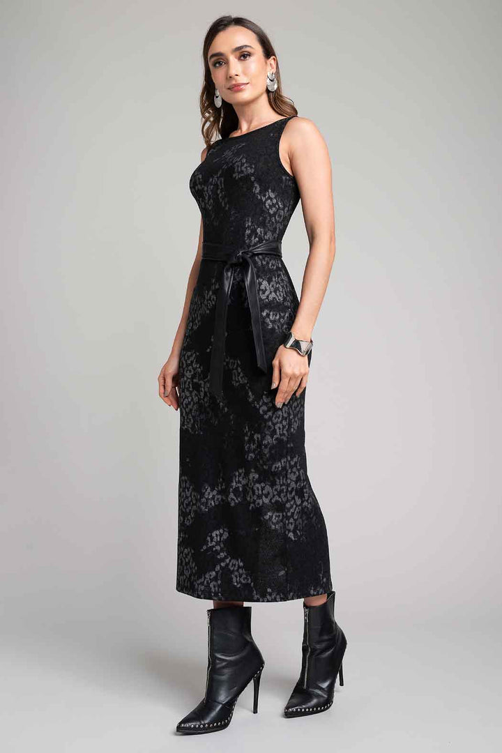 Vestido Largo Sin Mangas Con Cinturon