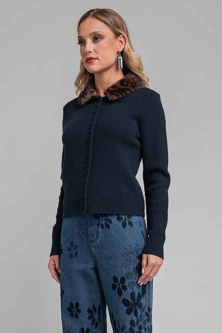 Sueter De Punto Con Cuello De Peluche