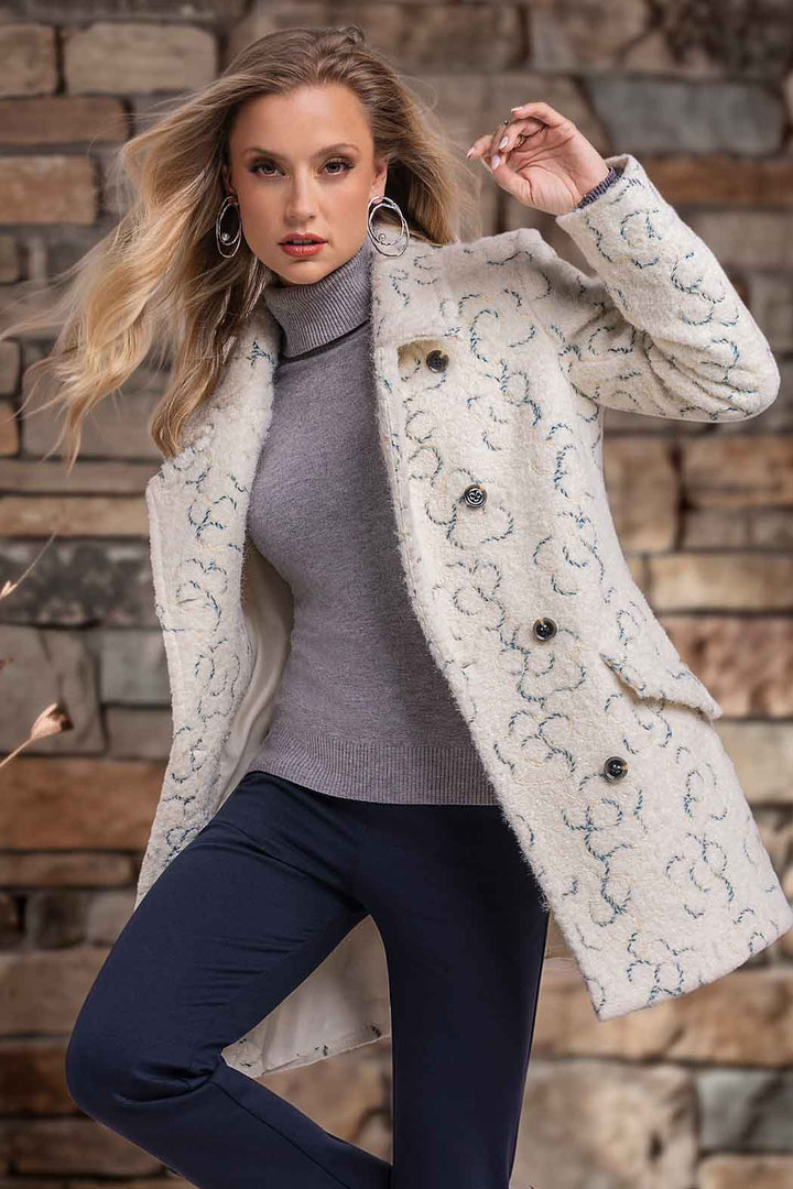 Abrigo Estampado Con Solapa