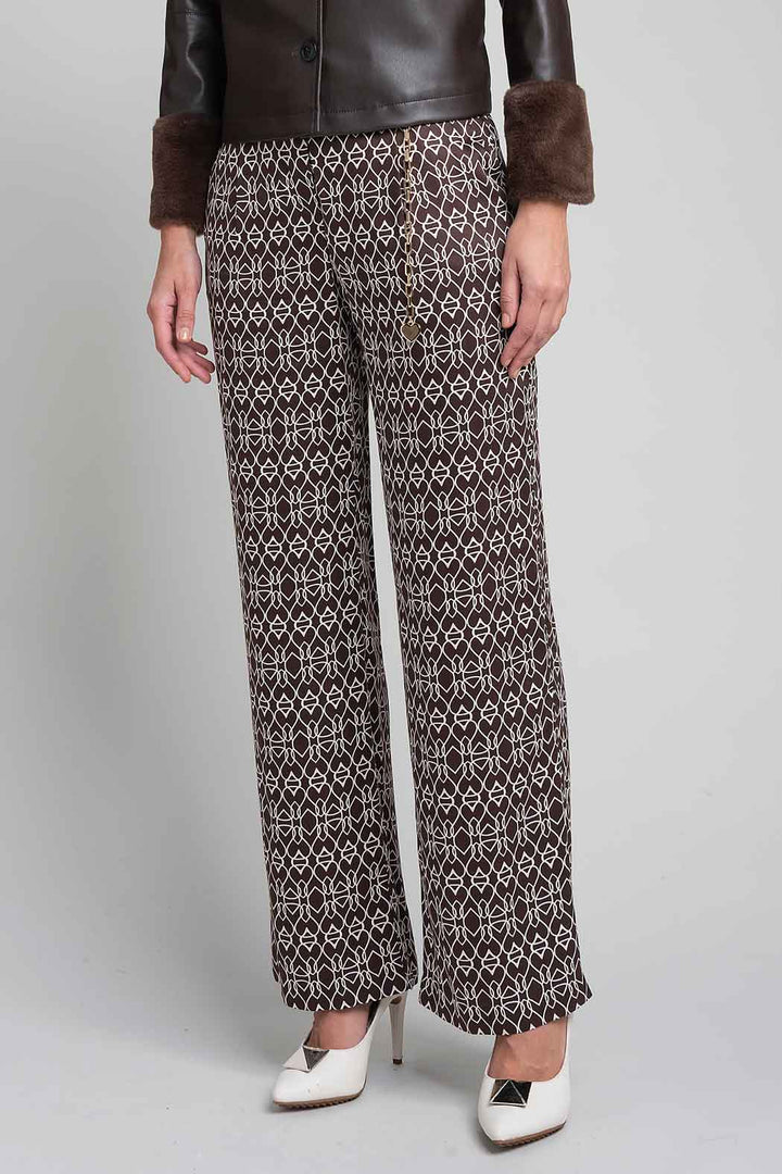 Pantalon Estampado Con Cinturon De Cadena