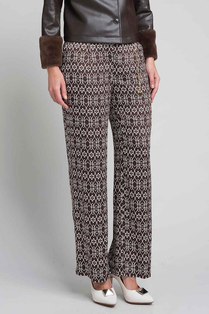 Pantalon Estampado Con Cinturon De Cadena