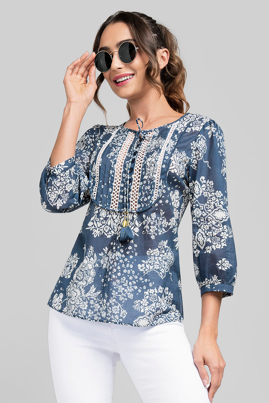 Blusa Estampada Con Amarre Al Frente