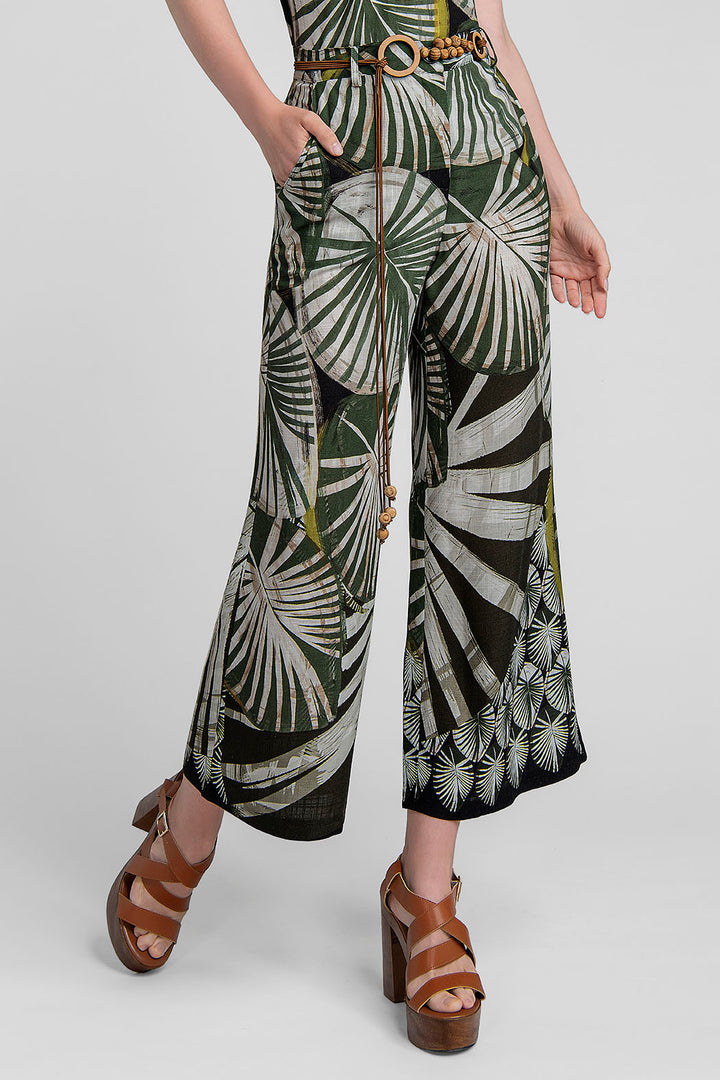 Pantalon Estampado De Hojas