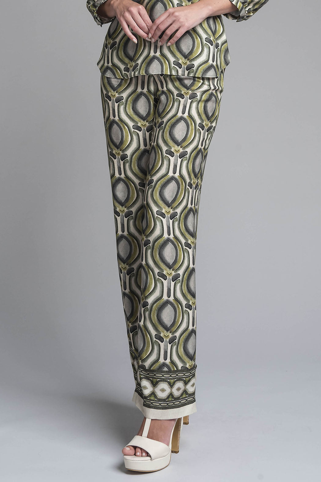 Pantalon Estampado Corte Recto