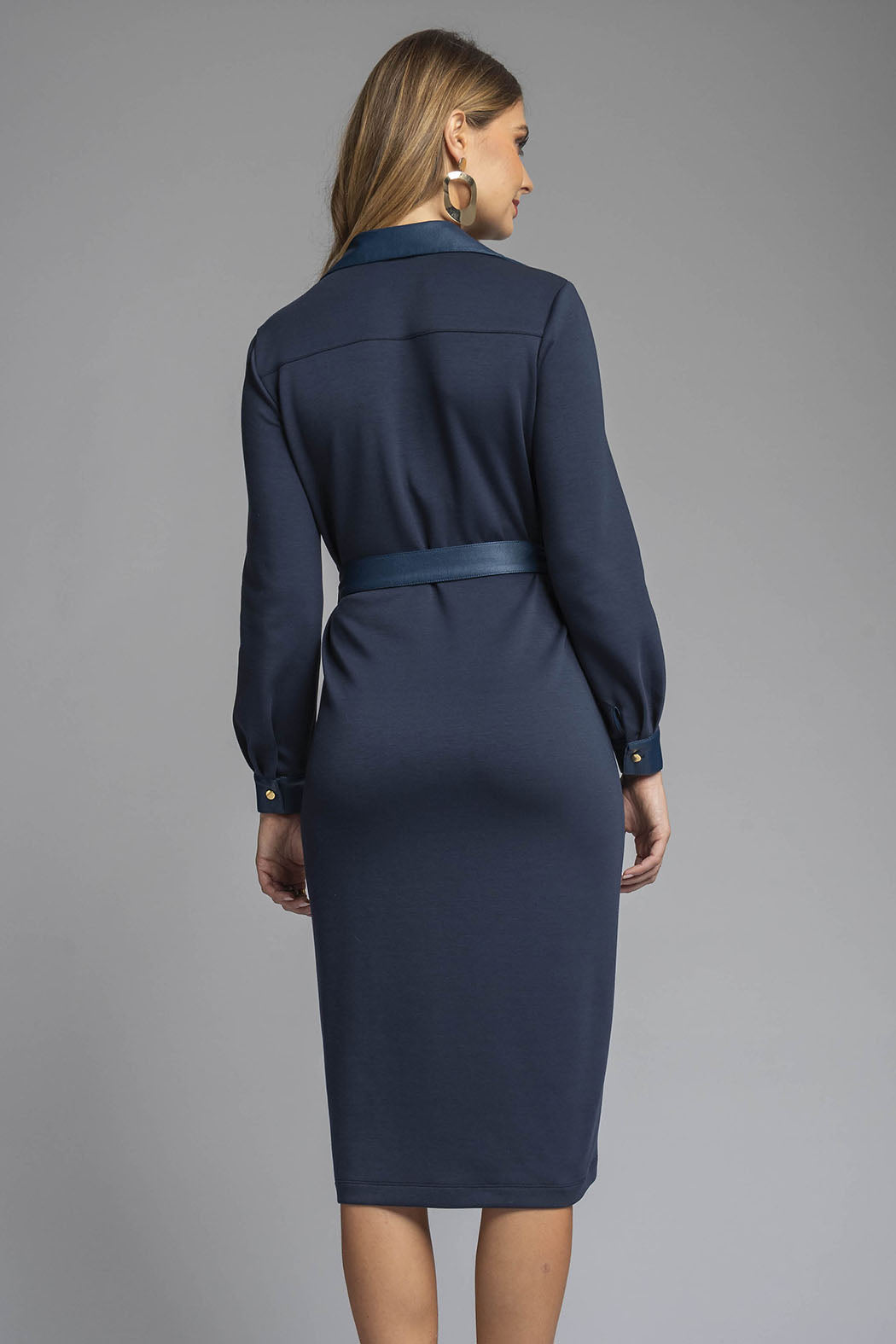 Vestido Liso Camisero Con Cinturon