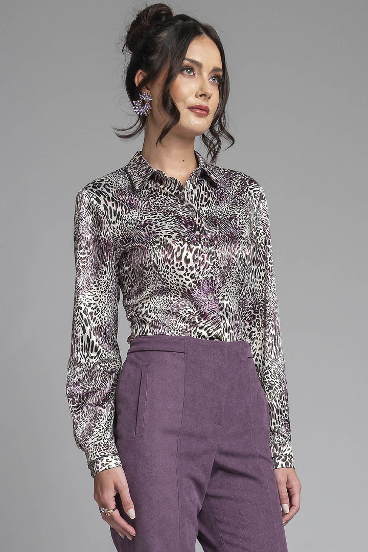 Blusa De Satin Con Estampado De Animal Print