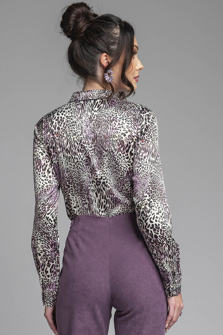 Blusa De Satin Con Estampado De Animal Print