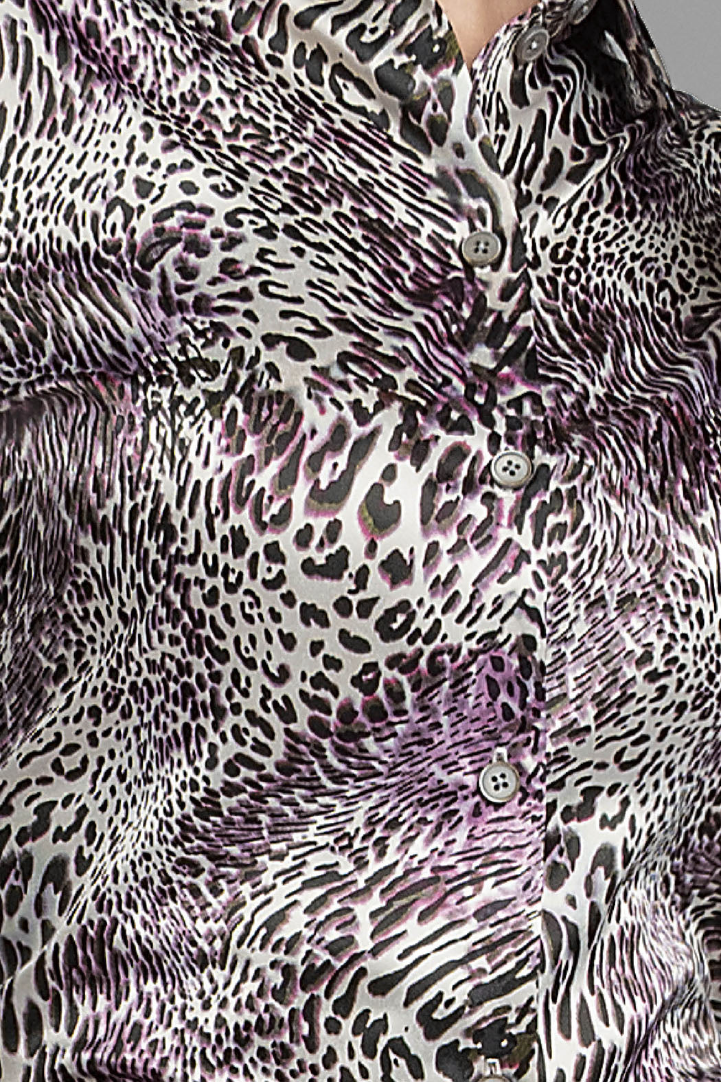 Blusa De Satin Con Estampado De Animal Print